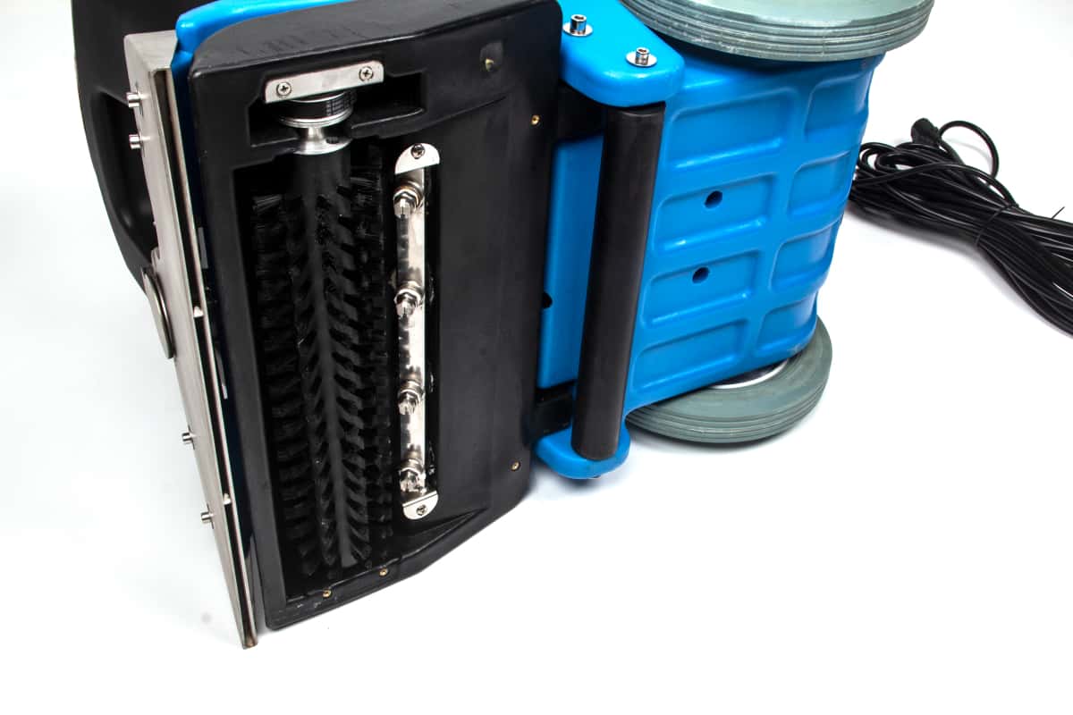 Commercial Carpet Extractor & Scrubbber